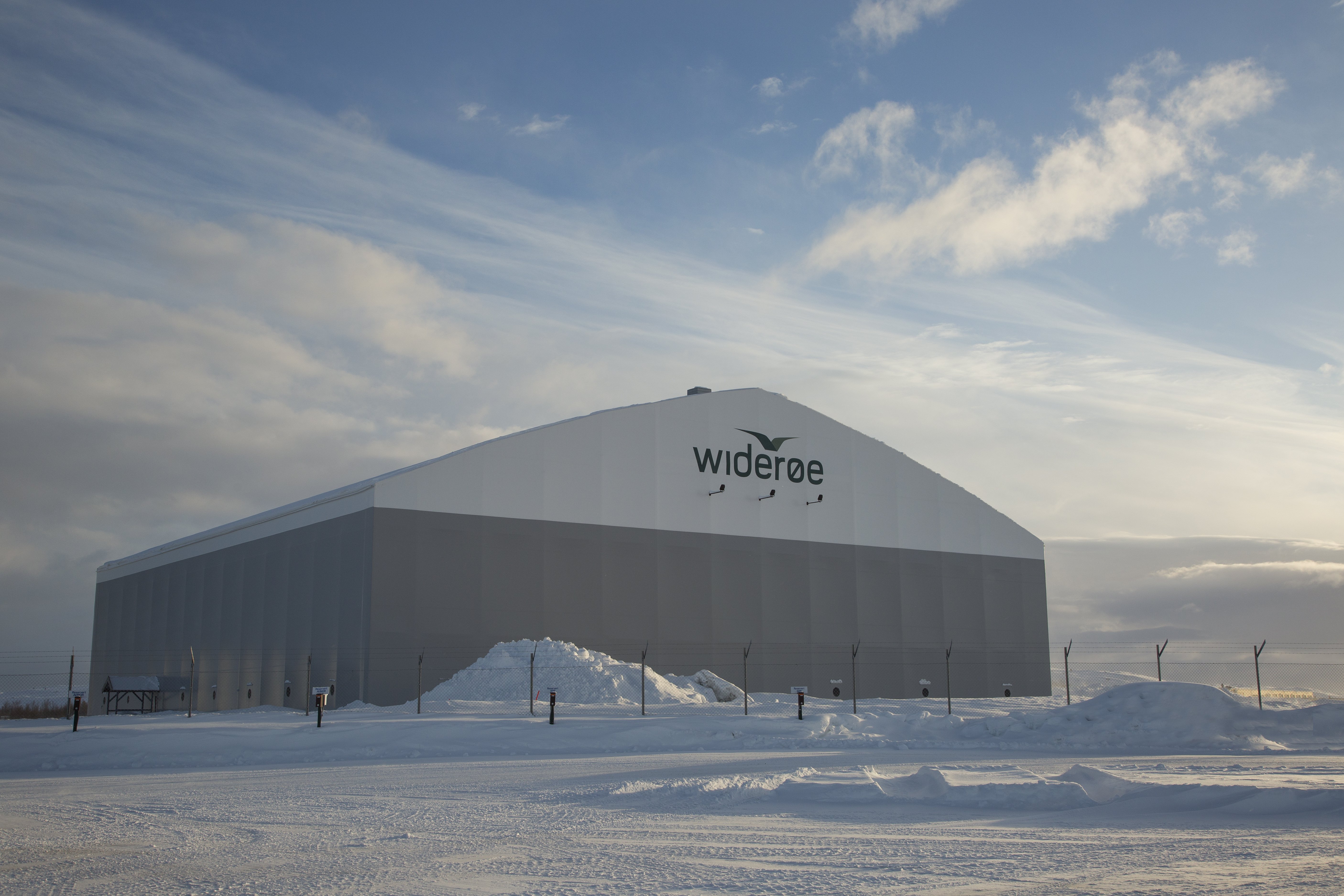 Thermal insulated hangar doors Norway