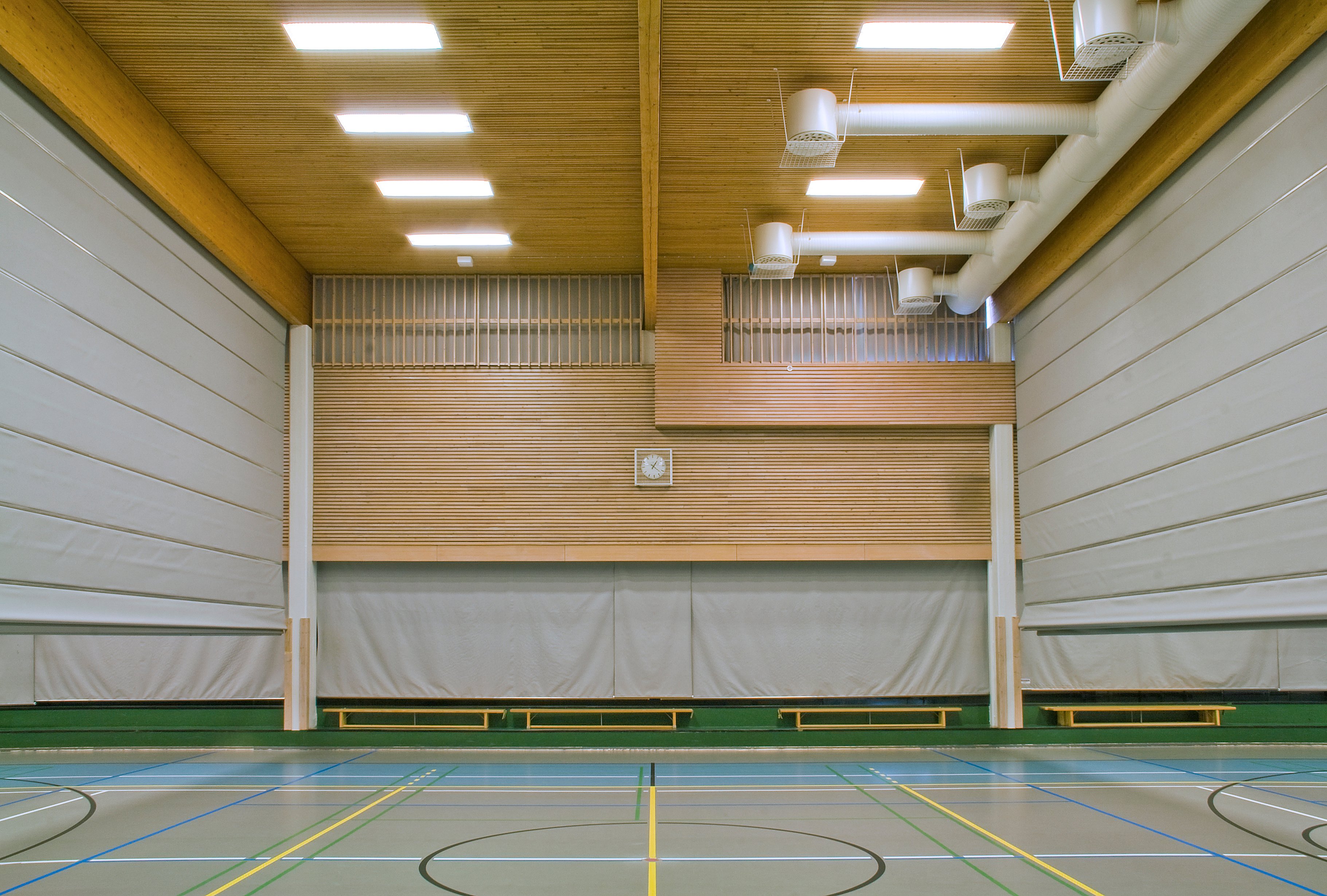 Champion Door liikuntasalin jakoseinä NK2S Kalajoki 06